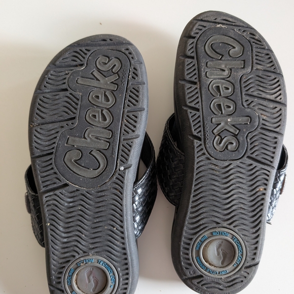 Cheeks - Picture 4 of 6